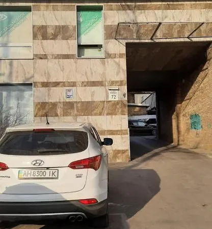Apartment белые на жилянской *