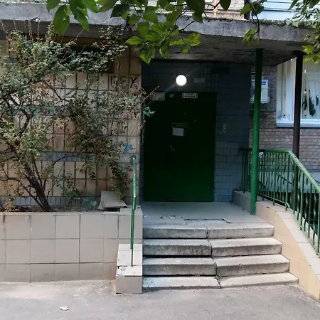 Apartment белые на жилянской *